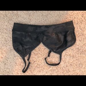 Forever 21 black camo sports bra